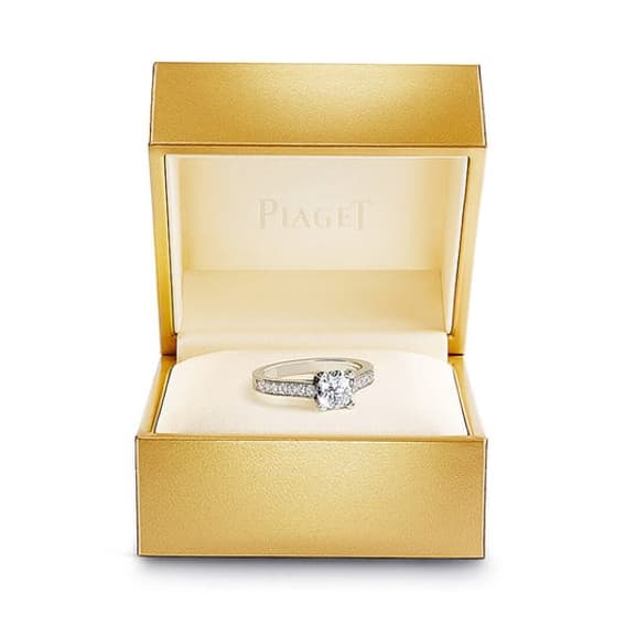 PIAGET伯爵訂婚鉆戒
