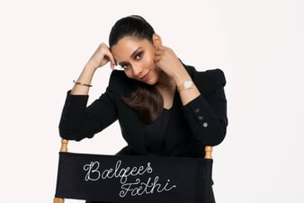 Balqees Fathi佩戴玫瑰金钻石项链和高级腕表