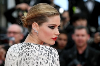杜晨·科洛斯(Doutzen Kroes)佩戴PIAGET伯爵高级珠宝华美亮相红地毯