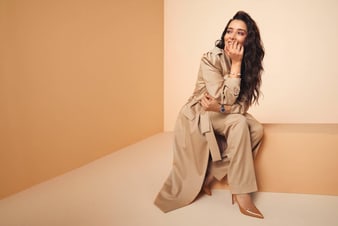 Balqees Fathi佩戴金质钻石手镯和Limelight Gala系列钻石腕表