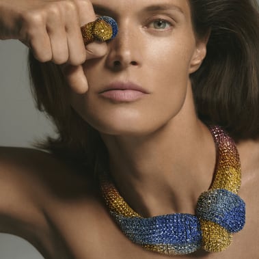 Piaget伯爵项链，镶满珍贵宝石和半宝石