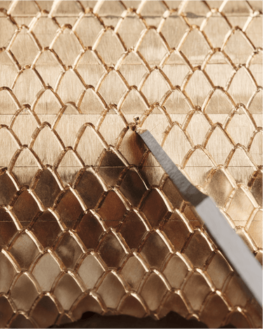 Piaget伯爵金质钻石手镯腕表,搭配红玉髓表盘